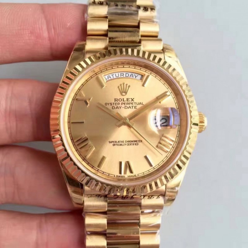 Rolex Day-Date 40 228238 2018 EW Yellow Gold Champagne Dial Swiss 3255