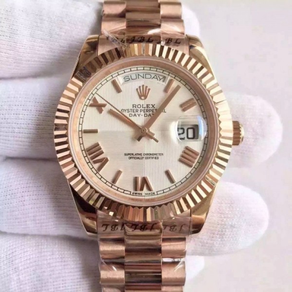 Rolex Day-Date 40 228235 40MM KW Rose Gold Silver Quadrant Dial Swiss 3255